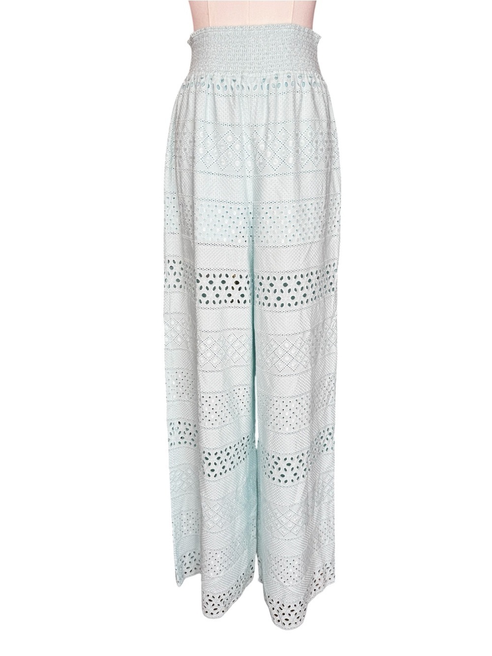 Alice + Olivia Russell High Waisted Eyelet Pant in Powder Blue Small - Picture 6 of 13